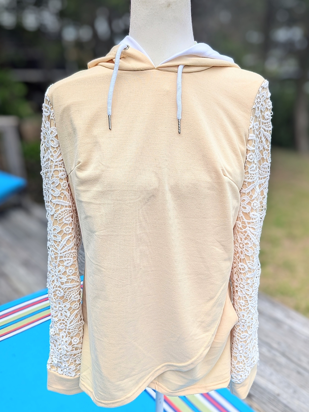 Vintage Cream Lace-Sleeve Hoodie